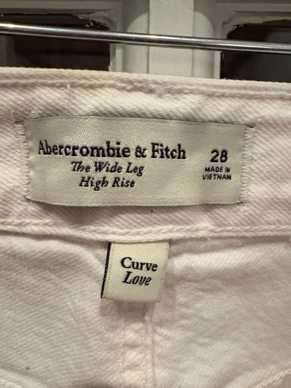 032 Abercrombie & Fitch Cream Wide Leg High Rise Jeans - Picture 6 of 9